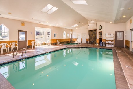 Waves Hotel - Pool